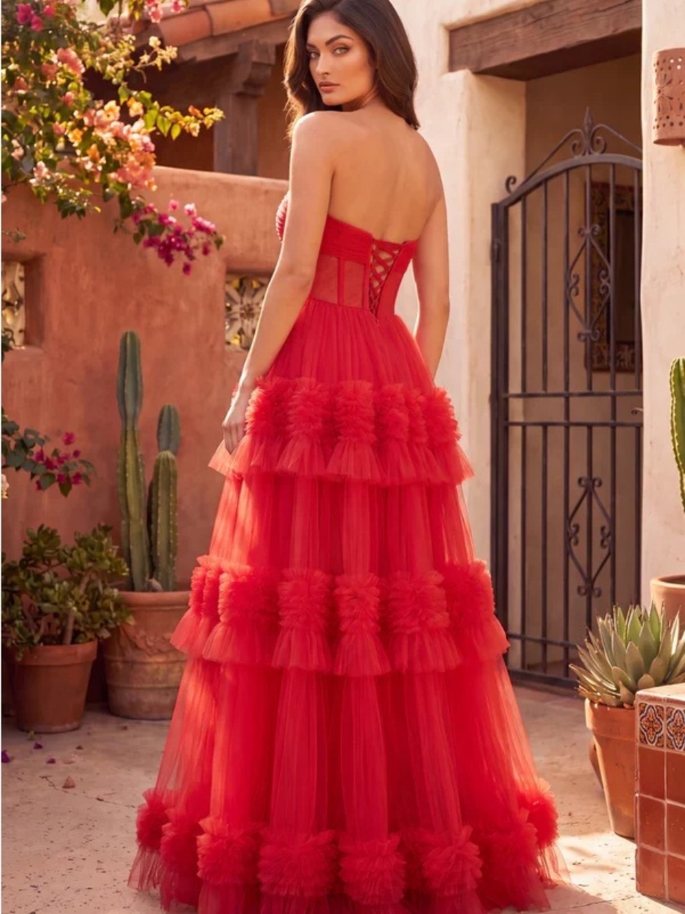KOS COUTURE - Picture 4 of 4